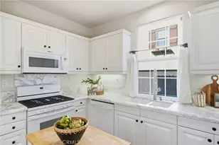 79 Canyoncrest, Irvine, CA 92603 - Photo 10