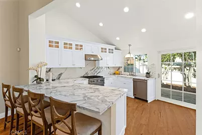 3 Del Perlatto, Irvine, CA 92614 - Photo 2