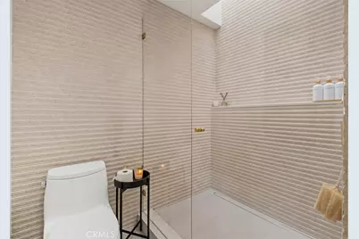 358 Vista Madera, Newport Beach, CA 92660 - Photo 18