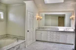 900 Kings Rd, Newport Beach, CA 92663 - Photo 32