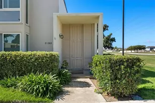 21282 Wavecrest Cir, Huntington Beach, CA 92646 - Photo 2