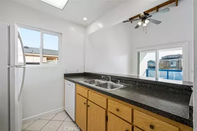 820 W Balboa Boulevard, Newport Beach, CA 92661 - Photo 32