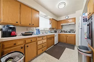 429 Carnation Ave, Corona del Mar, CA 92625 - Photo 32