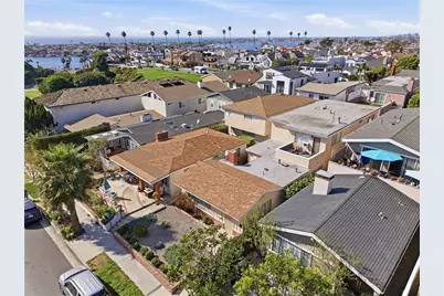 429 Carnation Avenue, Corona del Mar, CA 92625 - Photo 2