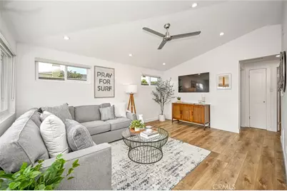 205 42nd Street, Newport Beach, CA 92663 - Photo 1