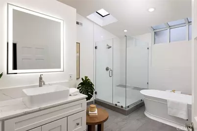 502 Kings Rd, Newport Beach, CA 92663 - Photo 18