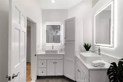 502 Kings Rd, Newport Beach, CA 92663 - Photo 26