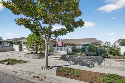 2821 Alta Vista, Newport Beach, CA 92660 - Photo 2