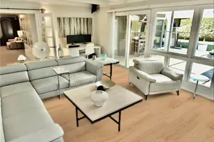 250 Bucknell Rd, Costa Mesa, CA 92626 - Photo 32