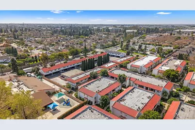 2521 W Sunflower #G8, Santa Ana, CA 92704 - Photo 32