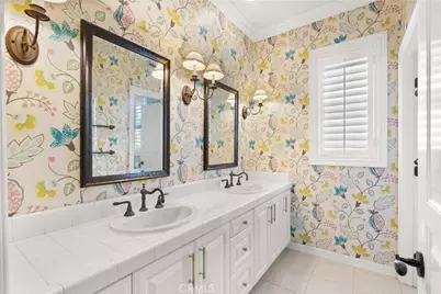 72 Victoria, Newport Beach, CA 92660 - Photo 20