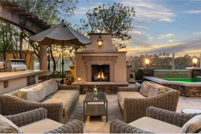 72 Victoria, Newport Beach, CA 92660 - Photo 4