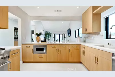 408 Hazel, Corona del Mar, CA 92625 - Photo 10