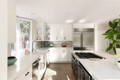 9 Huntington Court, Newport Beach, CA 92660 - Photo 4