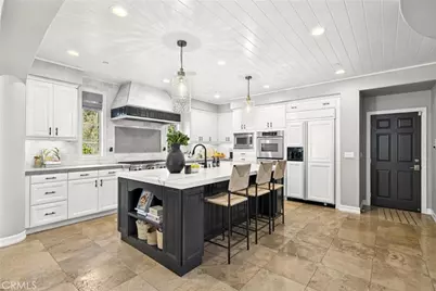 10885 Silverado, Tustin, CA 92782 - Photo 6