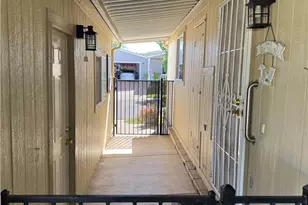 10961 Desert Lawn, Calimesa, CA 92320 - Photo 4