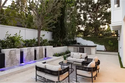 34 Montgomery, Newport Beach, CA 92660 - Photo 18