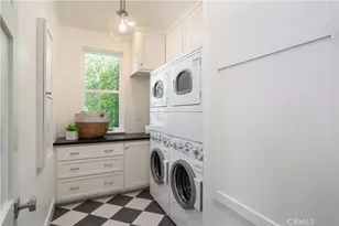 2217 Laurel Pl, Newport Beach, CA 92663 - Photo 20