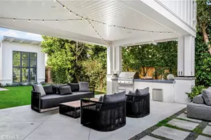 2217 Laurel Pl, Newport Beach, CA 92663 - Photo 8