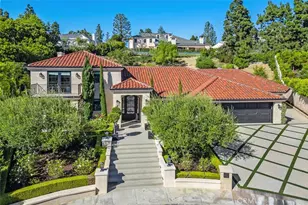 4 Inverness Ln, Newport Beach, CA 92660 - Photo 4