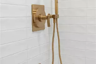 320 Villa Point, Newport Beach, CA 92660 - Photo 16