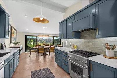 659 Vista Bonita, Newport Beach, CA 92660 - Photo 12