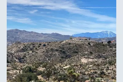 57296 Manzanita, Yucca Valley, CA 92284 - Photo 6