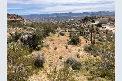 57296 Manzanita, Yucca Valley, CA 92284 - Photo 6