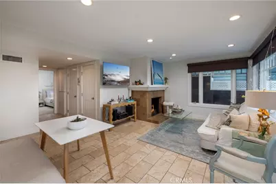 203 8th St, Newport Beach, CA 92661 - Photo 14