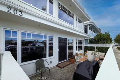 203 8th St, Newport Beach, CA 92661 - Photo 12