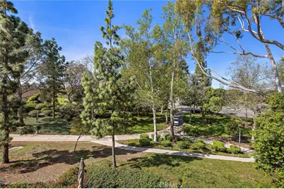 23 Rainbow Falls, Irvine, CA 92603 - Photo 2