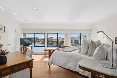 16445 Wimbledon Lane, Huntington Beach, CA 92649 - Photo 18