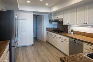 2175 Vista Entrada, Newport Beach, CA 92660 - Photo 10