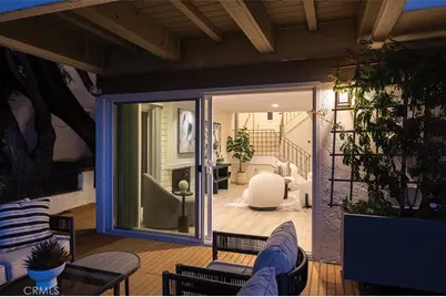 2175 Vista Entrada, Newport Beach, CA 92660 - Photo 18