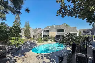 25391 Pine Creek Ln, Wilmington, CA 90744 - Photo 20