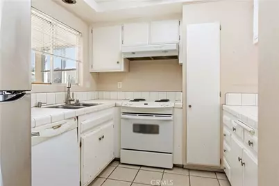 21135 Freeport, Huntington Beach, CA 92646 - Photo 6