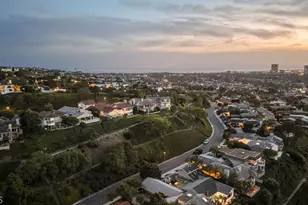7 Cherbourg, Newport Beach, CA 92660 - Photo 24