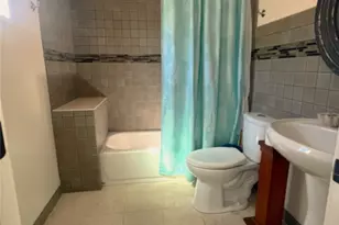 53 Saratoga, Newport Beach, CA 92660 - Photo 18