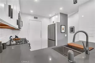128 Villa Point, Newport Beach, CA 92660 - Photo 12