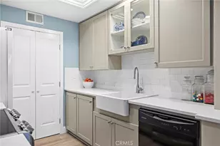 140 Villa Point, Newport Beach, CA 92660 - Photo 8