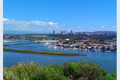 209 Tremont Drive, Newport Beach, CA 92660 - Photo 2