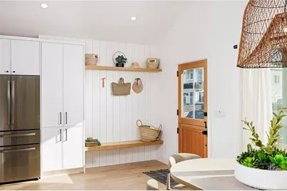 122 E Bay Avenue, Newport Beach, CA 92661 - Photo 2