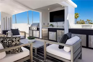 304 Goldenrod Ave, Corona del Mar, CA 92625 - Photo 22