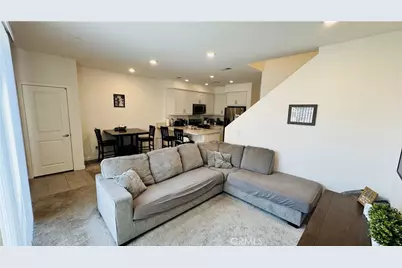 1376 Chervil Way, Upland, CA 91786 - Photo 4