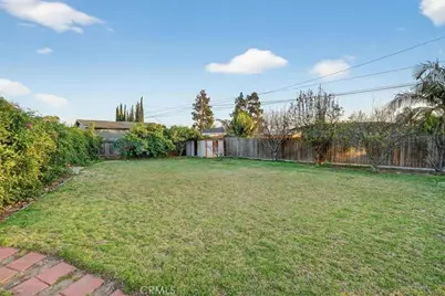 1752 Sierra Alta, Santa Ana, CA 92705 - Photo 18