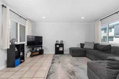 449 N Via Napoli, Anaheim, CA 92806 - Photo 4