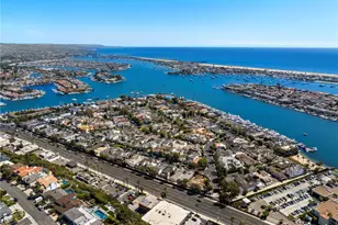 2431 Bayshore Dr, Newport Beach, CA 92663 - Photo 40