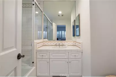 212 Kings Pl, Newport Beach, CA 92663 - Photo 30