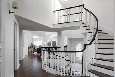 212 Kings Pl, Newport Beach, CA 92663 - Photo 8