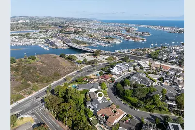 212 Kings Pl, Newport Beach, CA 92663 - Photo 58